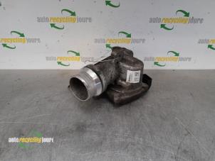 Gebruikte Gasklephuis Renault Kangoo Express (FW) 1.5 dCi 75 Prijs € 39,99 Margeregeling aangeboden door Autorecycling Joure B.V.