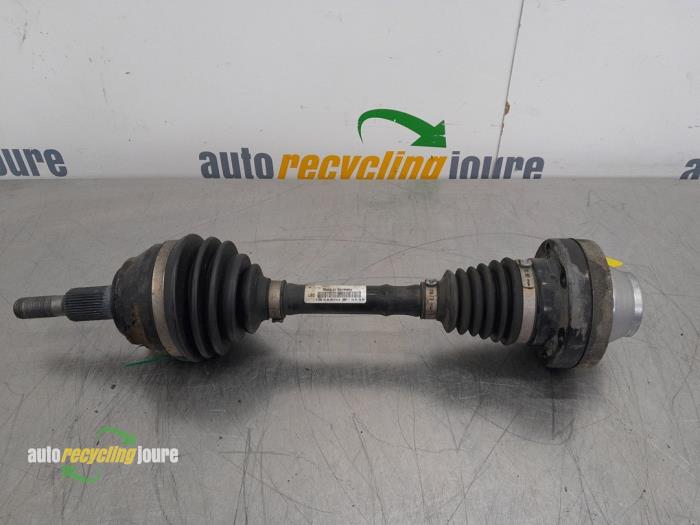 Gebruikte Steekas links-voor Volkswagen Touareg (7LA/7L6) 2.5 TDI R5 Prijs € 49,99 Margeregeling aangeboden door Autorecycling Joure B.V.