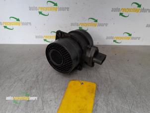 Gebruikte Luchtmassameter Volkswagen Touareg (7LA/7L6) 2.5 TDI R5 Prijs € 25,00 Margeregeling aangeboden door Autorecycling Joure B.V.