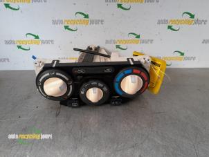 Gebruikte Chaufage Bedieningspaneel Nissan Micra (K12) 1.4 16V Prijs € 25,00 Margeregeling aangeboden door Autorecycling Joure B.V.