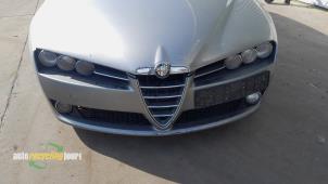 Gebruikte Voorbumper Alfa Romeo 159 Sportwagon (939BX) 1.9 JTDm Prijs € 200,00 Margeregeling aangeboden door Autorecycling Joure B.V.