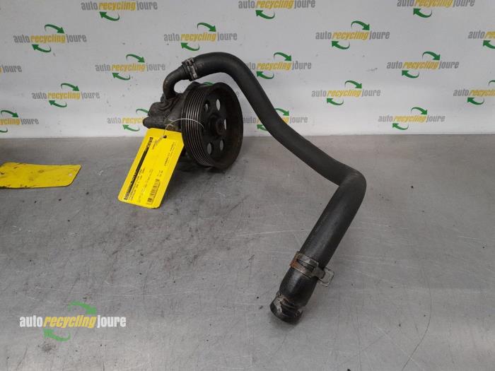 Gebruikte Pomp Servo Chrysler 300 C Touring 3.0 CRD 24V Prijs € 59,99 Margeregeling aangeboden door Autorecycling Joure B.V.