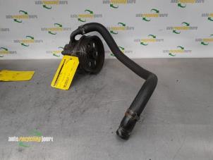 Gebruikte Stuurpomp Chrysler 300 C Touring 3.0 CRD 24V Prijs € 59,99 Margeregeling aangeboden door Autorecycling Joure B.V.