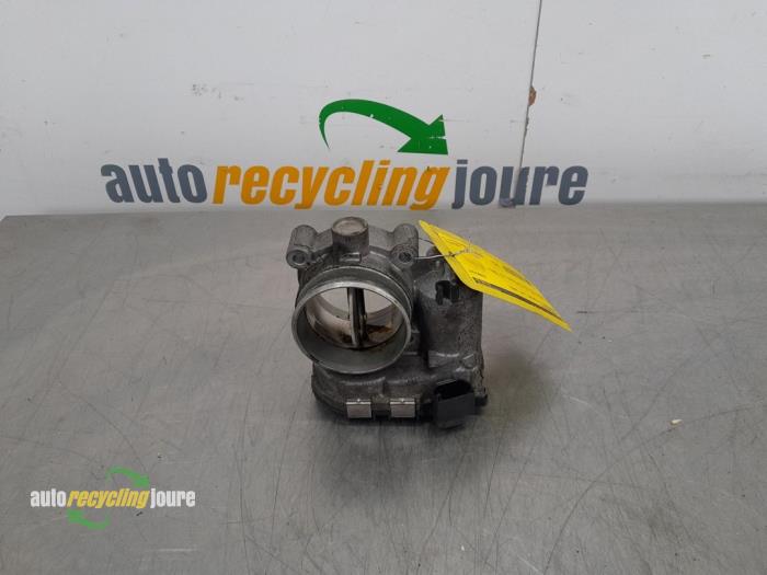 Gebruikte Gasklephuis Mercedes C Sportcoupé (C203) 2.0 C-200K 16V Prijs € 24,99 Margeregeling aangeboden door Autorecycling Joure B.V.