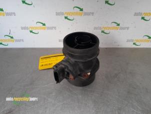 Gebruikte Luchtmassameter Ssang Yong Kyron 2.0 M 200 Xdi 16V 4x4 Prijs € 39,99 Margeregeling aangeboden door Autorecycling Joure B.V.