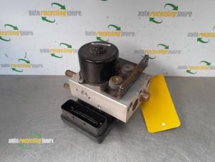 Gebruikte ABS Pomp Ssang Yong Kyron 2.0 M 200 Xdi 16V 4x4 Prijs € 74,99 Margeregeling aangeboden door Autorecycling Joure B.V.