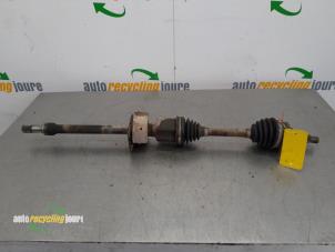 Gebruikte Homokineetas rechts-voor Ford Usa Escape 3.0 V6 24V Prijs € 69,99 Margeregeling aangeboden door Autorecycling Joure B.V.