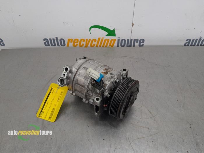 Gebruikte Aircopomp Alfa Romeo 159 Sportwagon (939BX) 1.9 JTDm Prijs € 124,99 Margeregeling aangeboden door Autorecycling Joure B.V.
