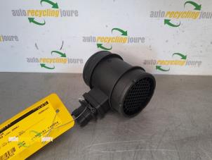 Gebruikte Luchtmassameter Alfa Romeo 159 Sportwagon (939BX) 1.9 JTDm Prijs € 14,99 Margeregeling aangeboden door Autorecycling Joure B.V.