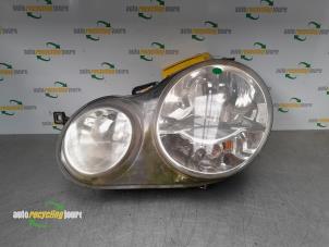 Gebruikte Linker Koplamp Volkswagen Polo IV (9N1/2/3) 1.4 16V Prijs € 34,99 Margeregeling aangeboden door Autorecycling Joure B.V.