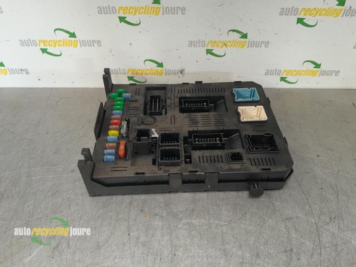 Gebruikte Computer boord Peugeot 407 (6D) 1.6 HDi 16V Prijs € 69,99 Margeregeling aangeboden door Autorecycling Joure B.V.