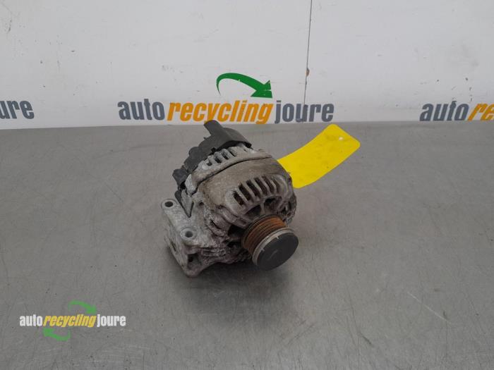 Gebruikte Dynamo Fiat Punto Evo (199) 1.3 JTD Multijet 85 16V Euro 5 Prijs € 34,99 Margeregeling aangeboden door Autorecycling Joure B.V.