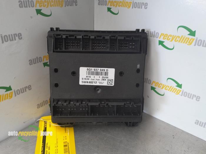 Gebruikte Module Bodycontrol Volkswagen Fox (5Z) 1.2 Prijs € 69,99 Margeregeling aangeboden door Autorecycling Joure B.V.