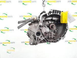 Gebruikte Versnellingsbak Fiat Grande Punto (199) 1.3 JTD Multijet 16V 85 Actual Prijs € 225,00 Margeregeling aangeboden door Autorecycling Joure B.V.
