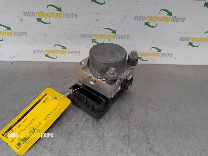 Gebruikte ABS Pomp Mazda MX-5 (NC) 1.8i 16V Prijs € 99,99 Margeregeling aangeboden door Autorecycling Joure B.V.