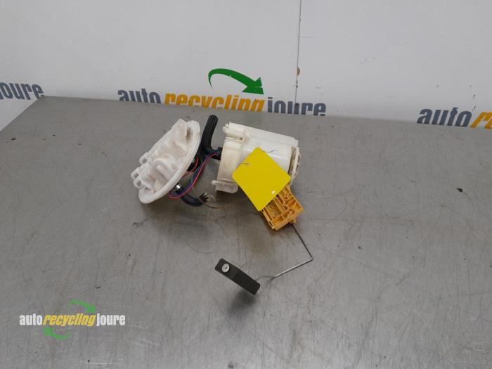 Gebruikte Tank element Pomp Opel Vectra C Caravan 1.8 16V Prijs € 59,99 Margeregeling aangeboden door Autorecycling Joure B.V.