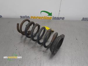 Gebruikte Schroefveer achter Opel Antara (LA6) 2.0 CDTI 16V 4x4 Prijs € 19,99 Margeregeling aangeboden door Autorecycling Joure B.V.