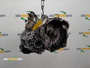 Gebruikte Versnellingsbak Opel Antara (LA6) 2.0 CDTI 16V 4x4 Prijs € 149,00 Margeregeling aangeboden door Autorecycling Joure B.V.