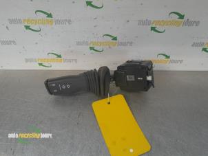 Gebruikte Pinker Schakelaar Opel Antara (LA6) 2.0 CDTI 16V 4x4 Prijs € 24,99 Margeregeling aangeboden door Autorecycling Joure B.V.