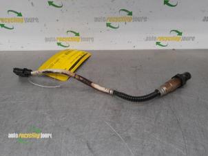 Gebruikte Lambda Sonde Renault Grand Scénic III (JZ) 1.4 16V TCe 130 Prijs € 14,99 Margeregeling aangeboden door Autorecycling Joure B.V.