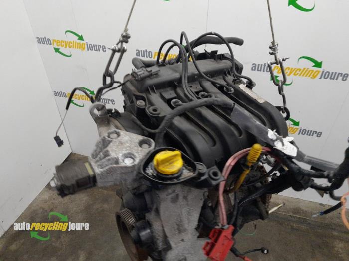Motor van een Renault Clio III (BR/CR) 1.2 16V 65 2006