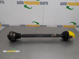 Gebruikte Aandrijfas rechts-voor Volkswagen Golf VI (5K1) 2.0 TDI 16V Prijs € 79,99 Margeregeling aangeboden door Autorecycling Joure B.V.