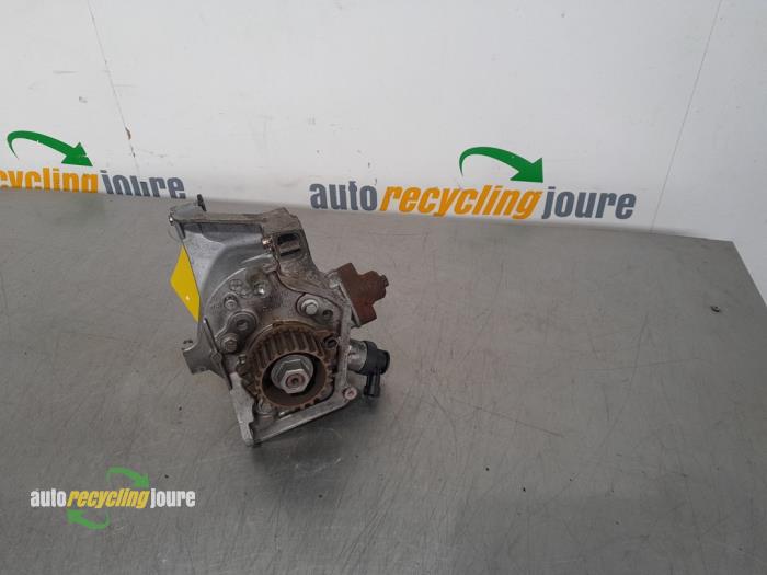 Gebruikte Brandstofpomp Mechanisch Peugeot 208 I (CA/CC/CK/CL) 1.4 HDi Prijs € 69,99 Margeregeling aangeboden door Autorecycling Joure B.V.