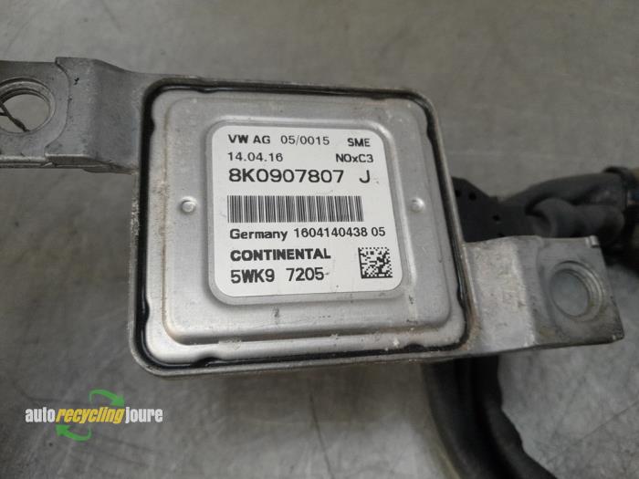 Nox sensor van een Audi A6 Avant (C7) 2.0 TDI 16V 2016