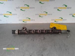 Gebruikte Injector brug Opel Zafira Tourer (P12) 1.6 CDTI 16V ecoFLEX 134 Prijs € 49,99 Margeregeling aangeboden door Autorecycling Joure B.V.