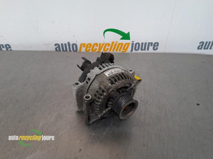 Gebruikte Dynamo Opel Zafira Tourer (P12) 1.6 CDTI 16V ecoFLEX 134 Prijs € 39,99 Margeregeling aangeboden door Autorecycling Joure B.V.