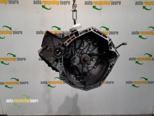 Gebruikte Versnellingsbak Renault Grand Scénic III (JZ) 1.5 dCi 110 Prijs € 299,00 Margeregeling aangeboden door Autorecycling Joure B.V.