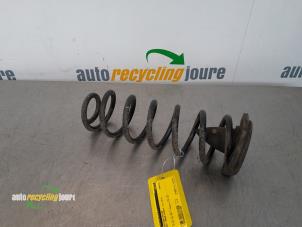 Gebruikte Schroefveer achter Renault Grand Scénic III (JZ) 1.5 dCi 110 Prijs € 14,99 Margeregeling aangeboden door Autorecycling Joure B.V.