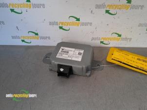 Gebruikte Spanningsregelaar Renault Grand Scénic III (JZ) 1.5 dCi 110 Prijs € 39,99 Margeregeling aangeboden door Autorecycling Joure B.V.