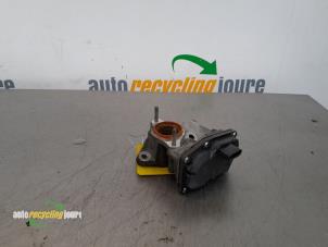 Gebruikte Gasklephuis Renault Grand Scénic III (JZ) 1.5 dCi 110 Prijs € 39,99 Margeregeling aangeboden door Autorecycling Joure B.V.