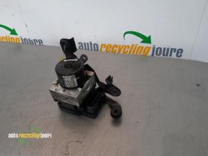 Gebruikte ABS Pomp Renault Grand Scénic III (JZ) 1.5 dCi 110 Prijs € 174,99 Margeregeling aangeboden door Autorecycling Joure B.V.