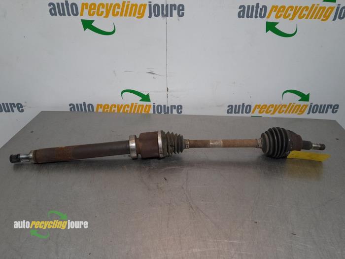 Gebruikte Aandrijfas rechts-voor Ford C-Max (DXA) 1.0 Ti-VCT EcoBoost 12V 125 Prijs € 69,99 Margeregeling aangeboden door Autorecycling Joure B.V.