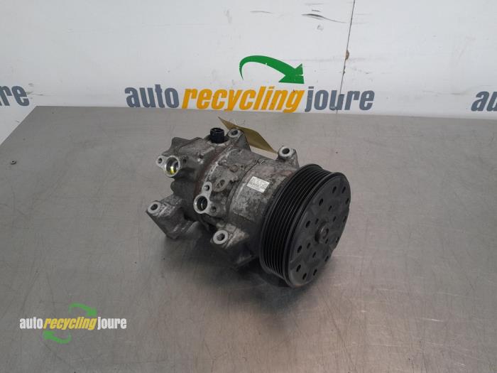 Gebruikte Aircopomp Toyota Avensis Wagon (T25/B1E) 2.2 D-4D 16V D-CAT Prijs € 69,99 Margeregeling aangeboden door Autorecycling Joure B.V.