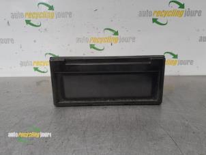 Gebruikte Display Interieur Volvo S40 (MS) 2.4 20V Prijs € 29,99 Margeregeling aangeboden door Autorecycling Joure B.V.