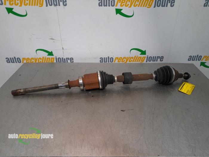 Gebruikte Steekas rechts-voor Ford Kuga II (DM2) 2.0 TDCi 16V 163 4x4 Prijs € 199,00 Margeregeling aangeboden door Autorecycling Joure B.V.