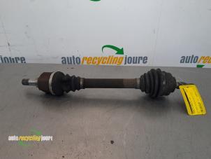 Gebruikte Cardanas links-voor (VWA) Citroen C4 Picasso (UD/UE/UF) 1.8 16V Prijs € 24,99 Margeregeling aangeboden door Autorecycling Joure B.V.