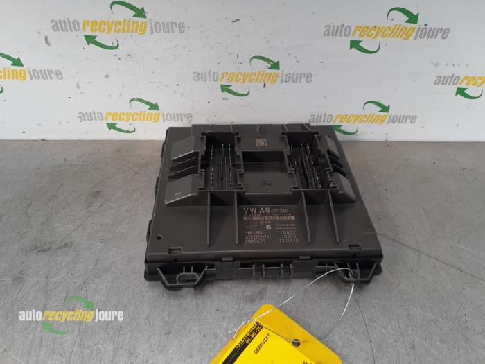 Gebruikte Boordcomputer Skoda Fabia II Combi 1.2 TDI 12V Greenline Prijs € 59,99 Margeregeling aangeboden door Autorecycling Joure B.V.