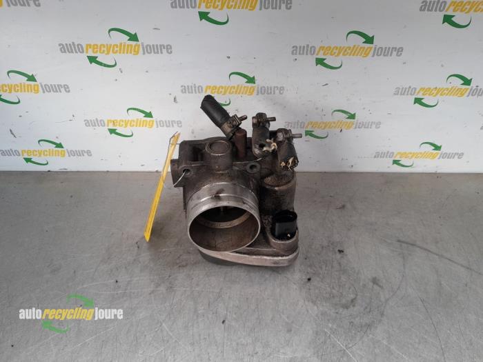 Gebruikte Gasklephuis Audi A3 (8L1) 1.6 Prijs € 29,99 Margeregeling aangeboden door Autorecycling Joure B.V.
