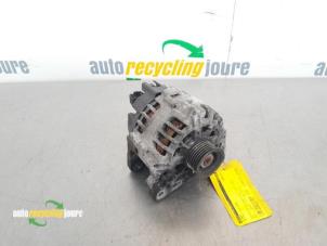 Gebruikte Dynamo Volkswagen Polo IV (9N1/2/3) 1.2 Prijs € 39,99 Margeregeling aangeboden door Autorecycling Joure B.V.