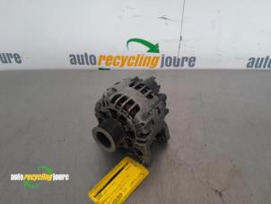 Gebruikte Alternator Renault Clio III (BR/CR) 1.2 16V 75 Prijs € 29,99 Margeregeling aangeboden door Autorecycling Joure B.V.