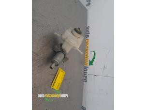 Gebruikte Hoofdremcilinder BMW X5 (E70) 3.0sd 24V Prijs € 89,99 Margeregeling aangeboden door Autorecycling Joure B.V.