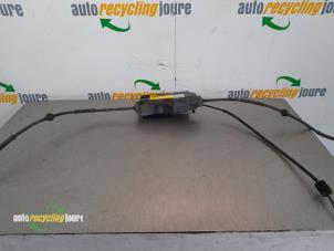 Gebruikte Handrem motor BMW X5 (E70) 3.0sd 24V Prijs € 299,00 Margeregeling aangeboden door Autorecycling Joure B.V.