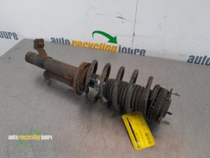 Gebruikte Mac Phersonpoot links-voor Ford Fiesta 5 (JD/JH) 1.6 TDCi Prijs € 39,99 Margeregeling aangeboden door Autorecycling Joure B.V.