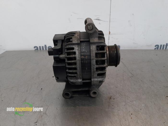 Dynamo van een Peugeot Boxer (U9) 2.2 HDi 110 Euro 5 2012