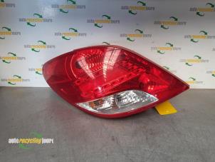 Gebruikte Achterlicht links Peugeot 207/207+ (WA/WC/WM) 1.4 16V VTi Prijs € 39,99 Margeregeling aangeboden door Autorecycling Joure B.V.