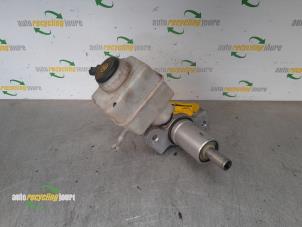 Gebruikte Hoofdremcilinder BMW 5 serie Touring (F11) 535d 24V Prijs € 29,99 Margeregeling aangeboden door Autorecycling Joure B.V.